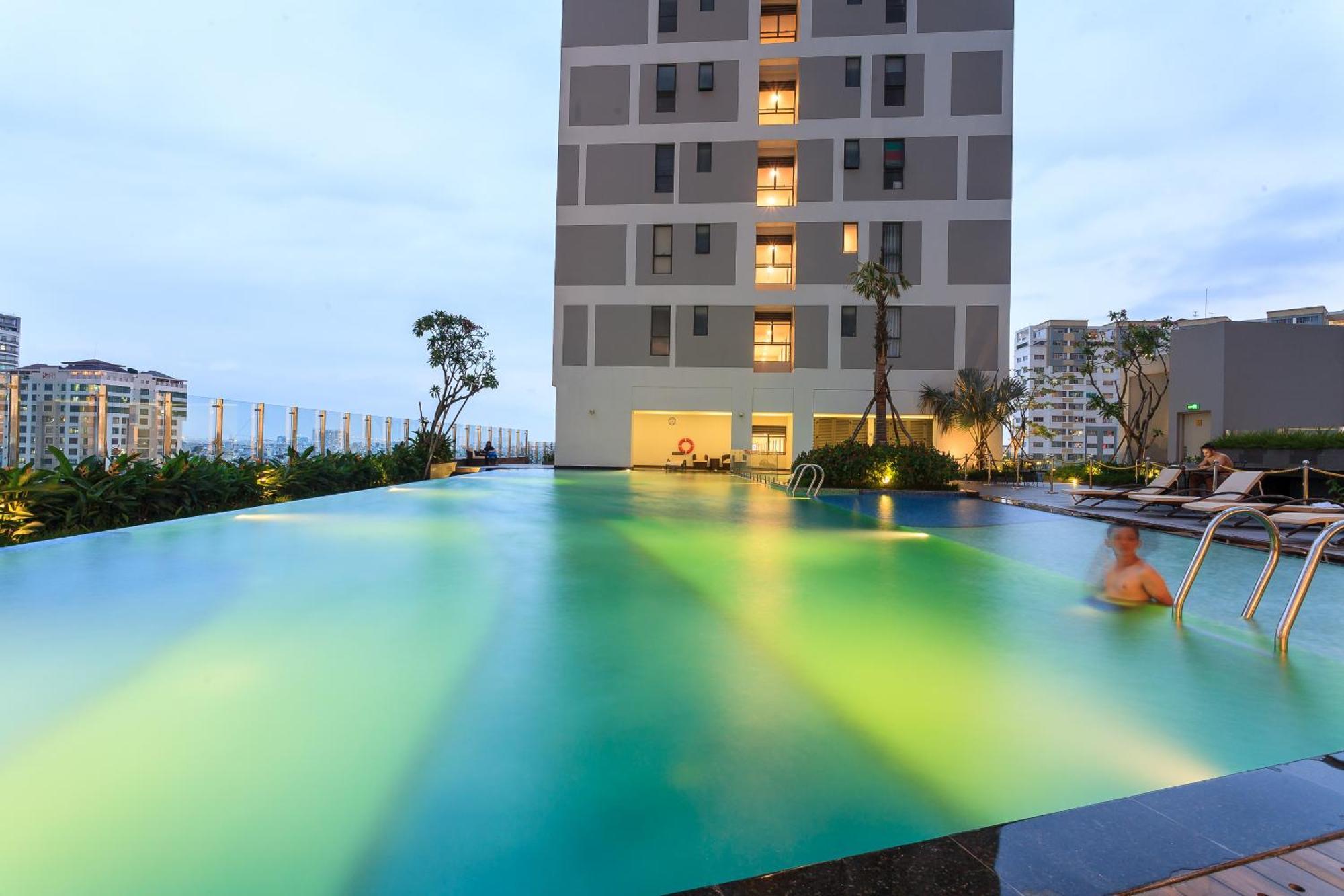 Saigon Banhada - Rivergate - Infinity Pool Ho Chi Minh City Bagian luar foto