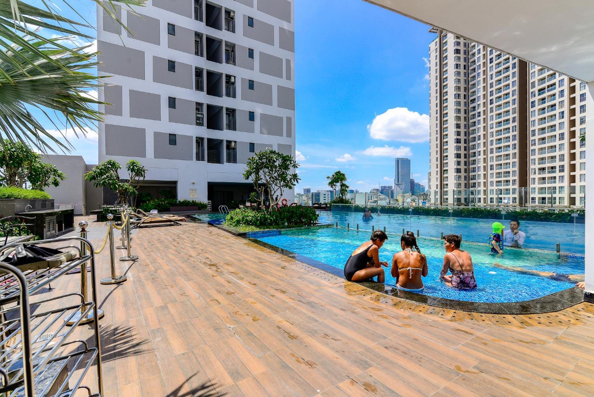 Saigon Banhada - Rivergate - Infinity Pool Ho Chi Minh City Bagian luar foto